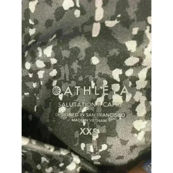 Athleta Salutation Stash Pocket II Capri Serpent BLACK SIZE XXS - Picture 6 of 6